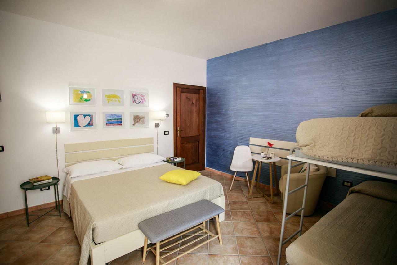 Scirocco House * Oliveri